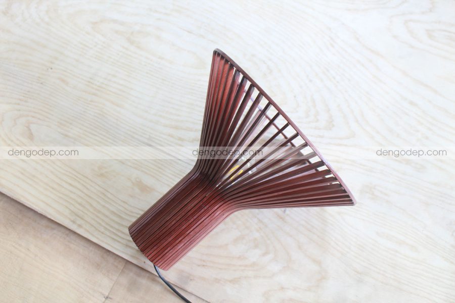 Đèn thả trần dáng vòi sen nâu làm bằng gỗ
