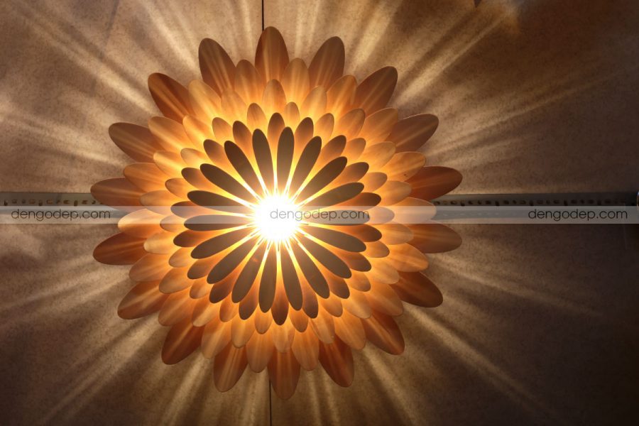 Đèn gỗ thả trần hoa cúc chụp hướng dưới lên