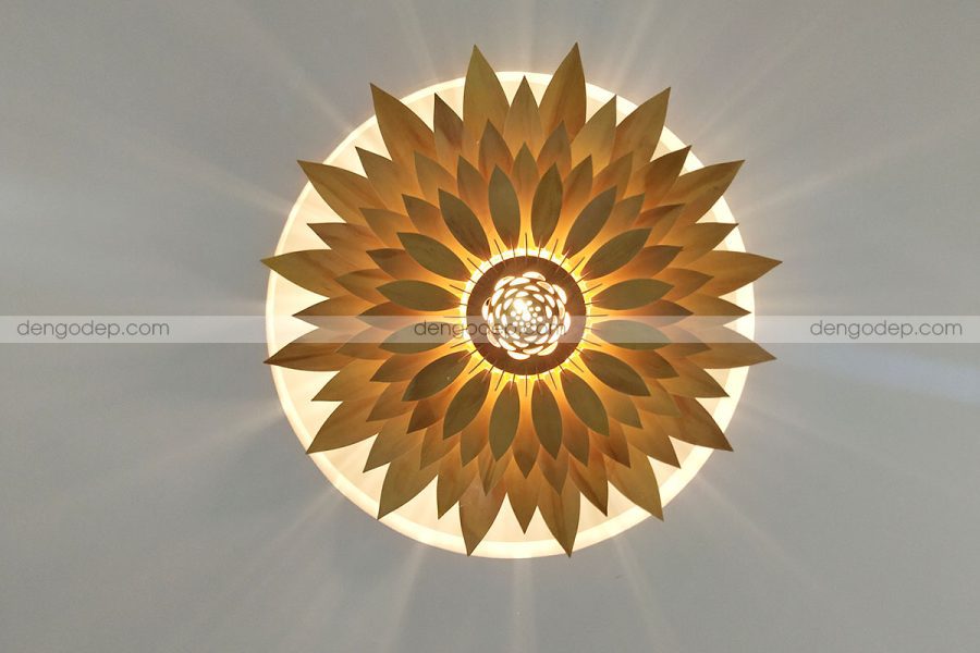 Đèn gỗ thả trần hoa hướng dương chụp từ dưới lên