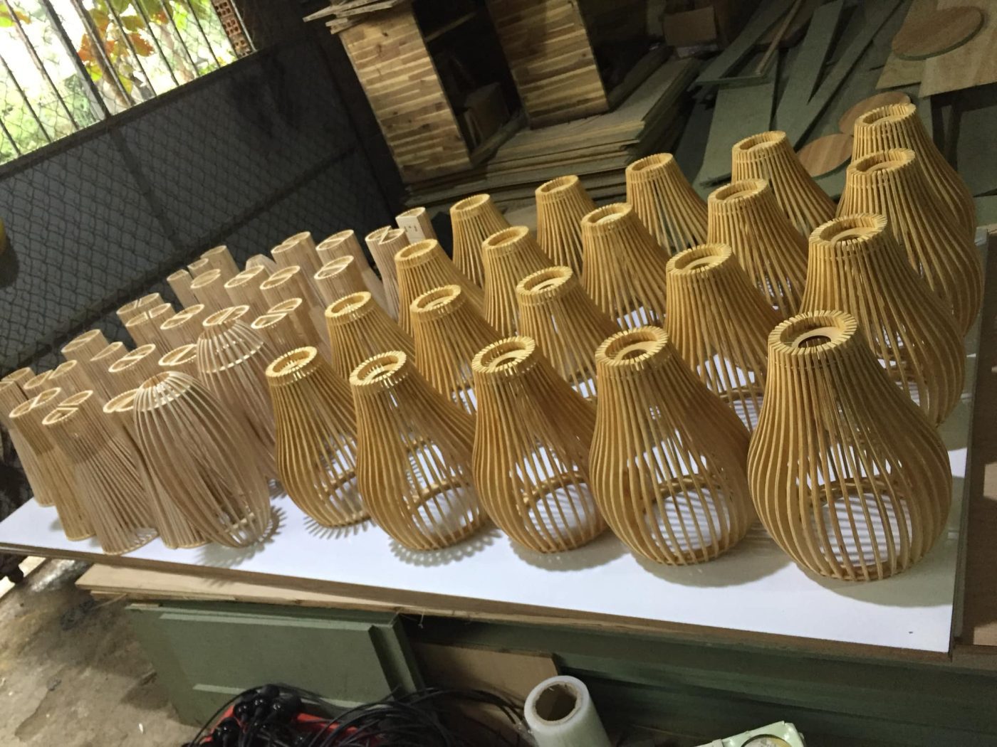 Sản xuất đèn gỗ cho khách hàng là nhà hàng hải sản - hình 8