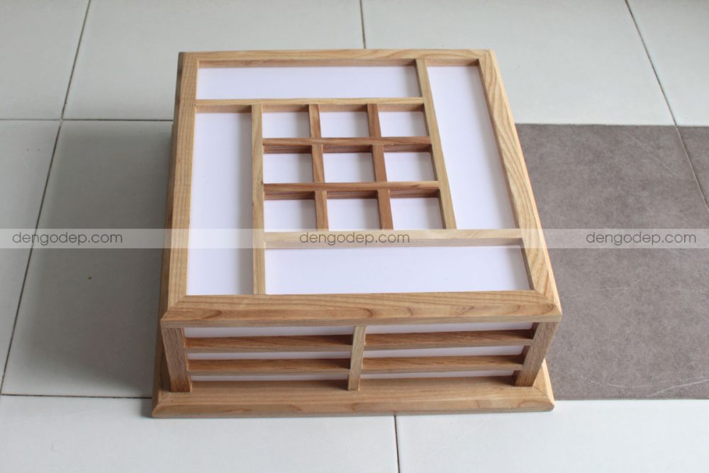 Đèn gỗ ốp tường hình vuông chụp cạnh