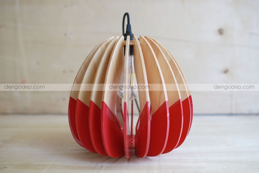 Đèn gỗ thả trần quả táo sơn đỏ