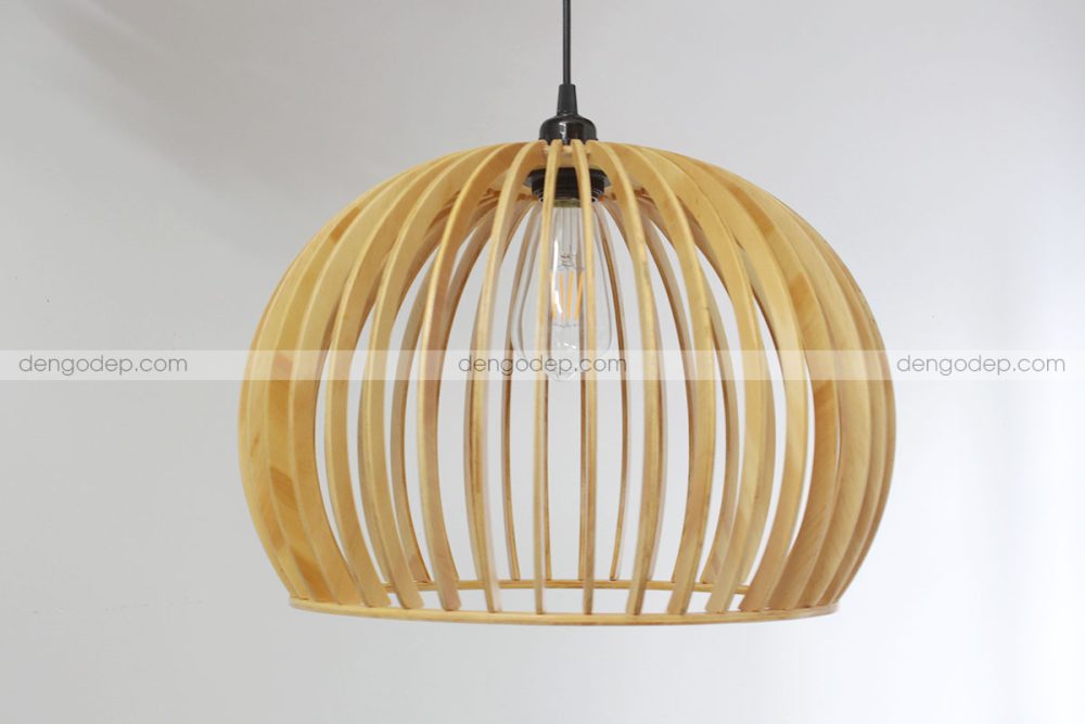 Đèn gỗ thả trần bán cầu chụp hướng ngang lúc chưa thắp sáng