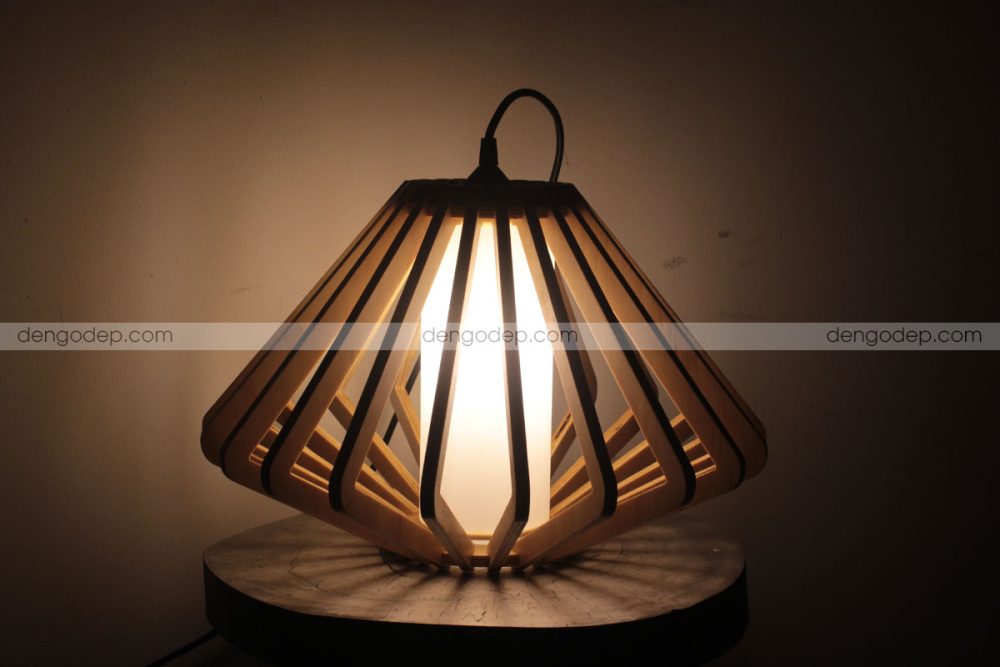 Đèn gỗ thả trần viên kim cương