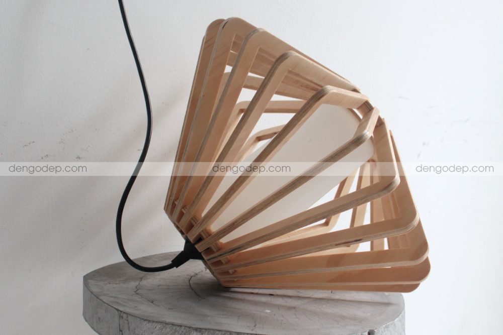 Đèn gỗ thả trần viên kim cương chụp hướng mặt ngang