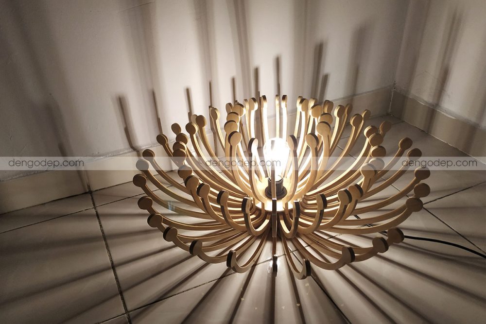 Đèn gỗ thả trần hoa bỉ ngạn chụp hướng ngược