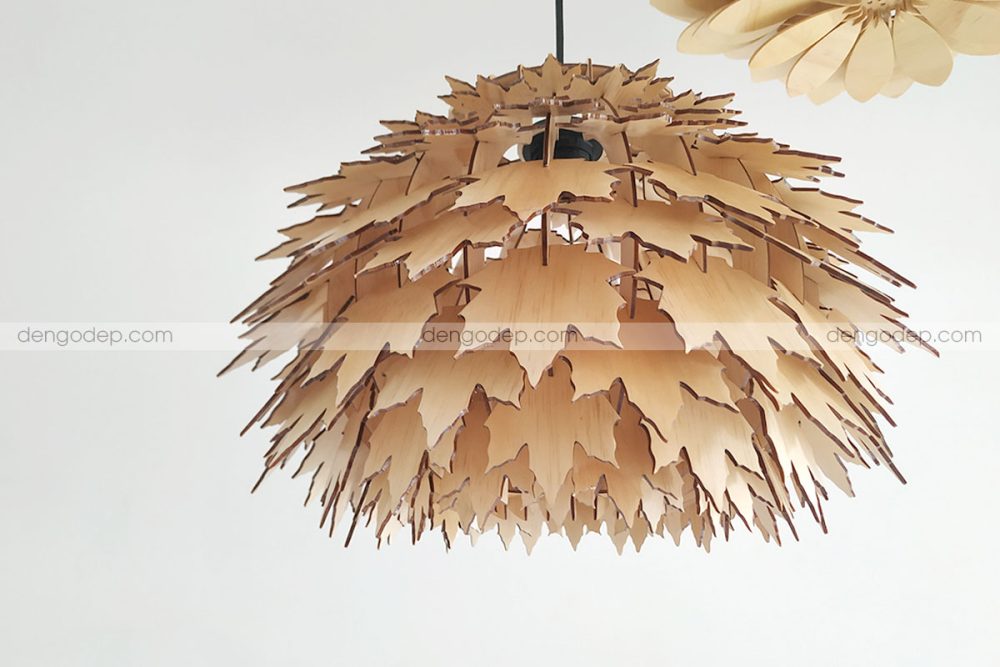 Đèn gỗ thả trần lá phong chụp đối diện